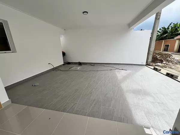 casas - venta de casa en la autopista de san Isidro brisa oriental  2