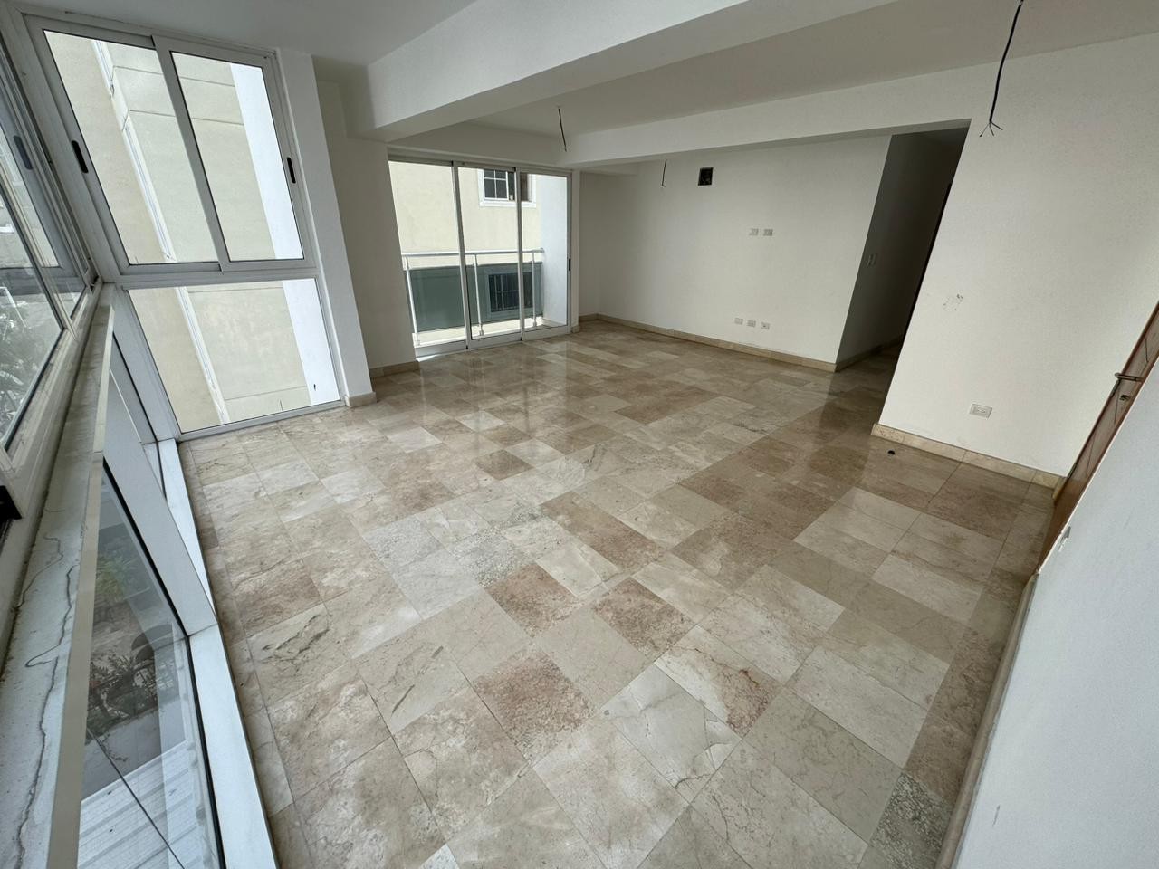 apartamentos - Apartamento en VentaSERRALLÉSUSD 270,000.00Mantenimiento: 2