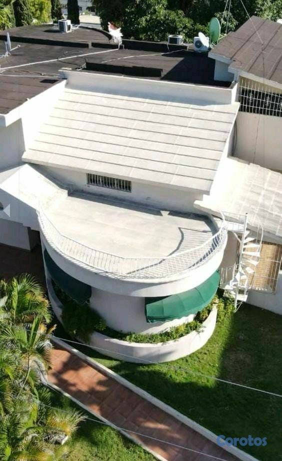 casas - Casa de 2 niveles en venta- Los Ríos  1