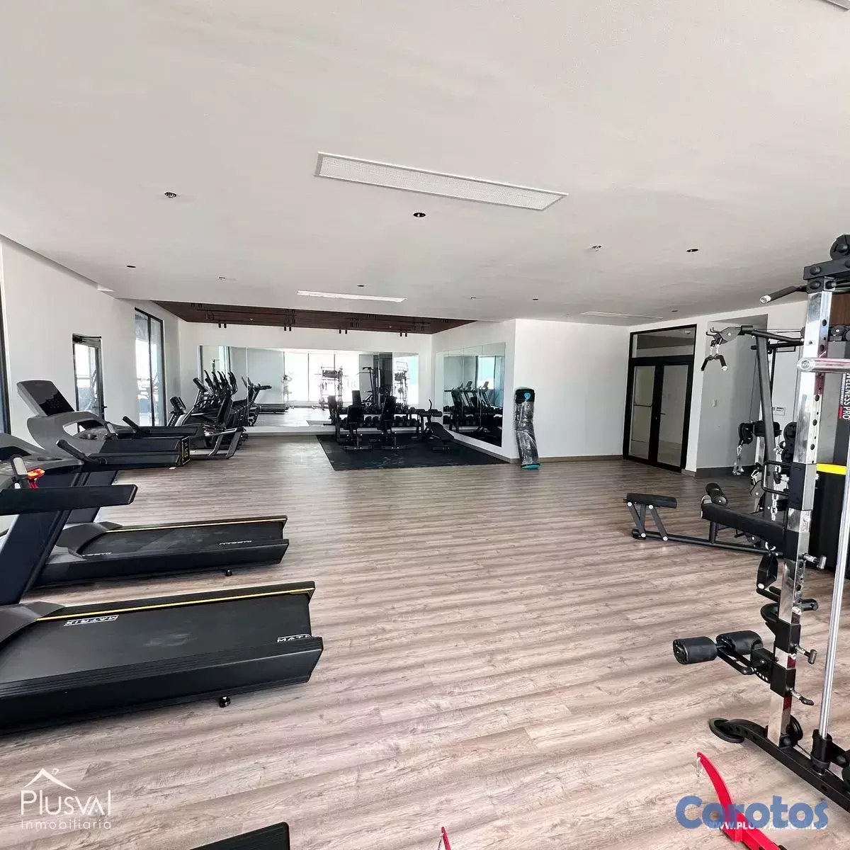 oficinas y locales comerciales - Torre Corporativa de Lujo en Piantini con locales  3