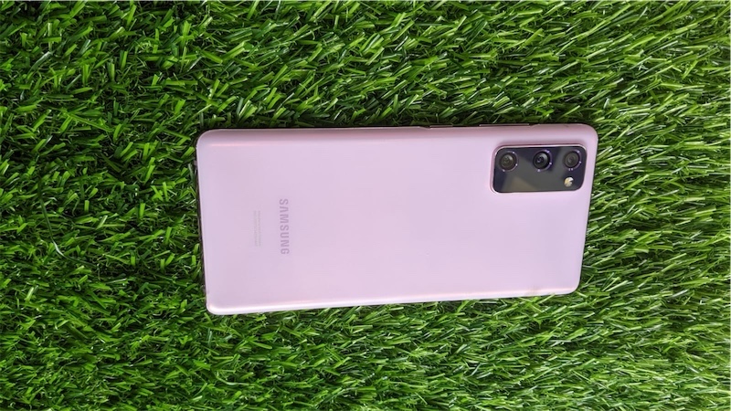 celulares y tabletas - Samsung s20FE 5G 3