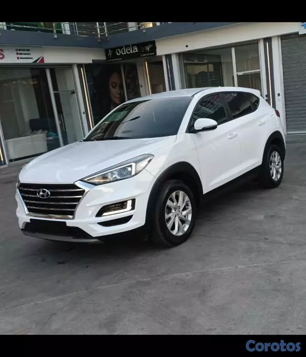 jeepetas y camionetas - HYUNDAI TUCSON 2020 BLANCO DIESEL 8