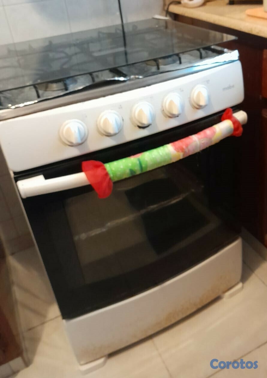 electrodomesticos - Vendo Estufa MABE BLANCA y EXTRACTOR  5