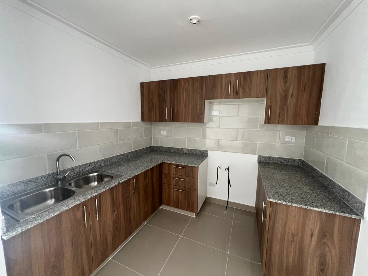 apartamentos - Se alquila apartamento prox a la Av. Charles de Gaulle detrás de la sirena 0