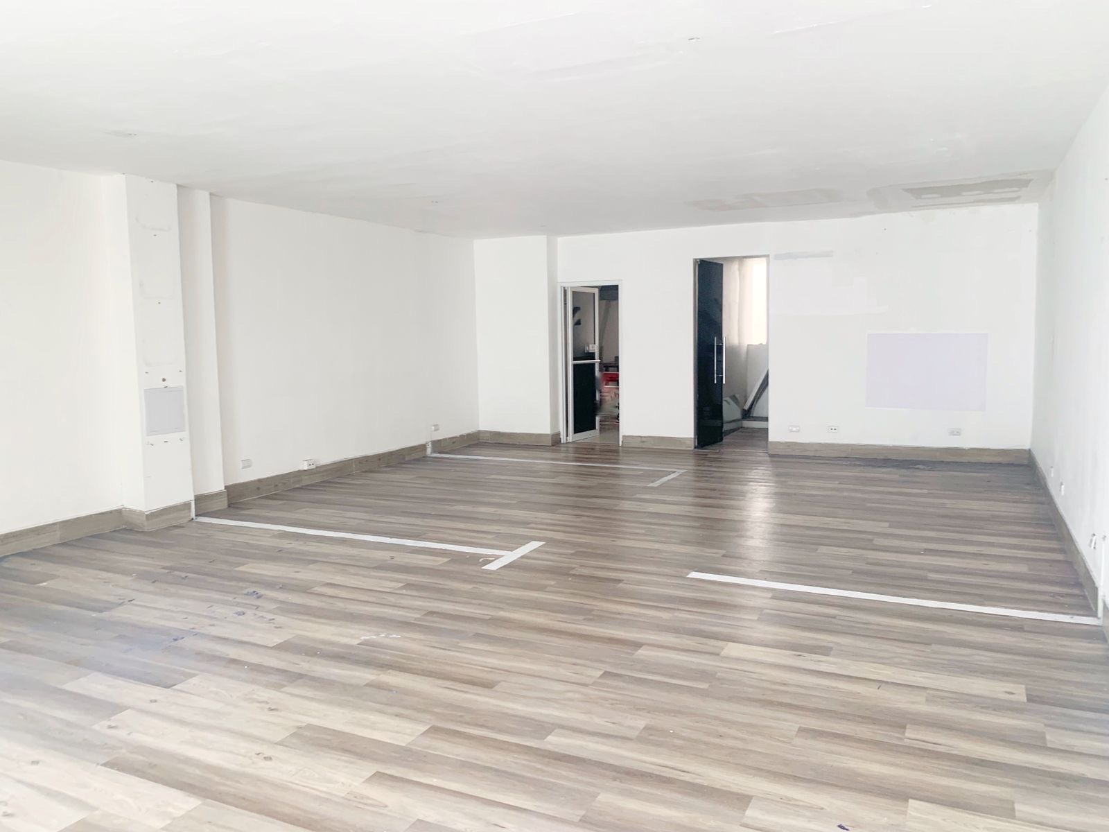oficinas y locales comerciales - Amplio local comercial en venta  4