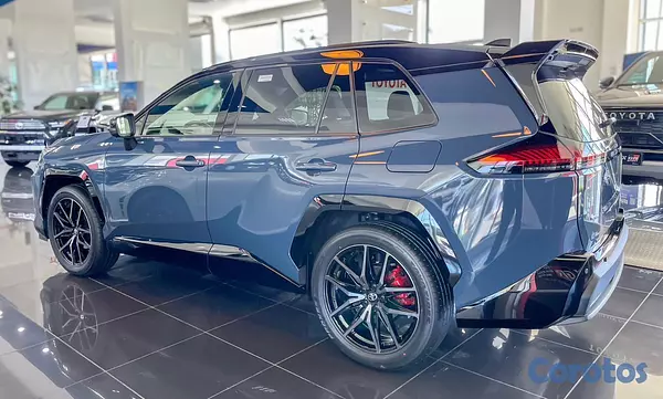 jeepetas y camionetas - Toyota RAV4 GR Sport 2026 3