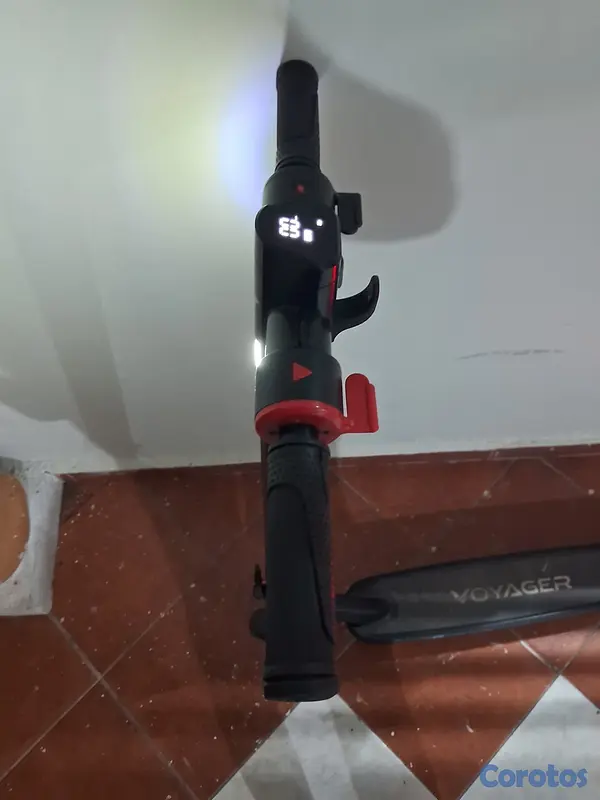 bicicletas y accesorios - Vendo Patineta Voyager 6