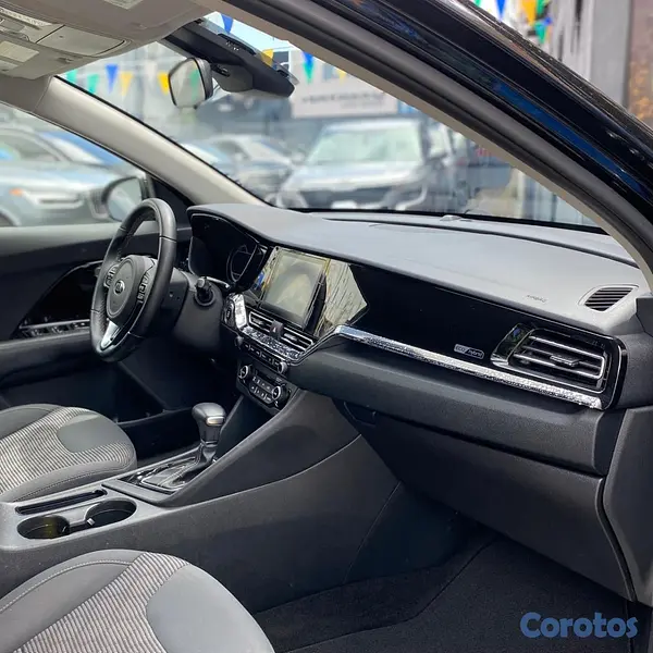 jeepetas y camionetas - KIA NIRO LX 2020 HYBRID 9