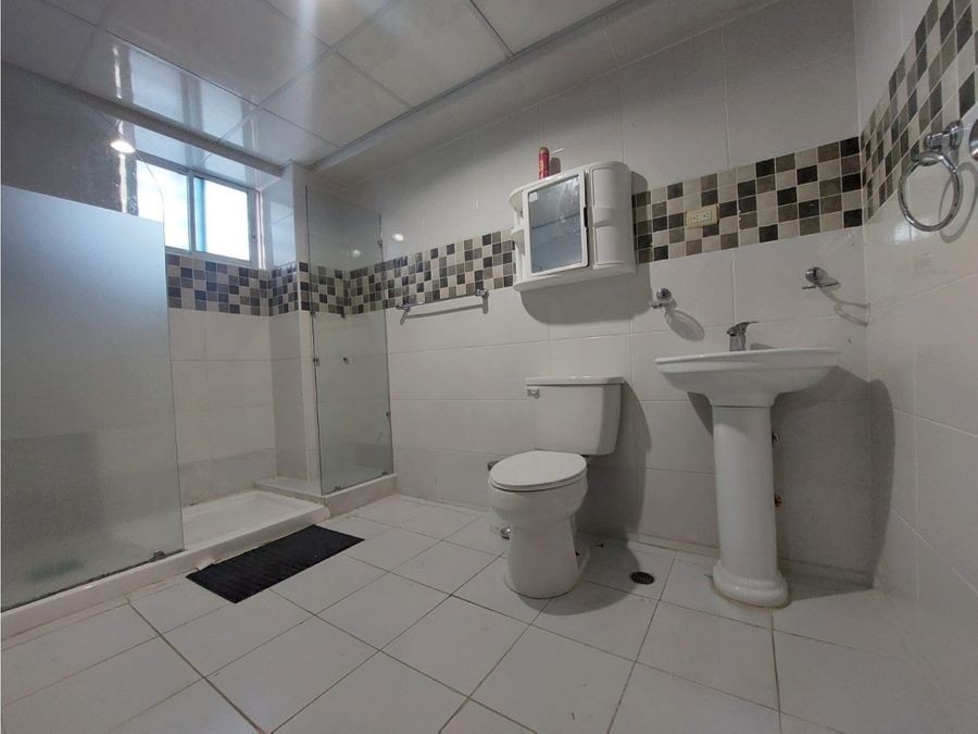 apartamentos - Acogedor Apartamento en 2do. Nivel, Amplia Terraza Techada  4