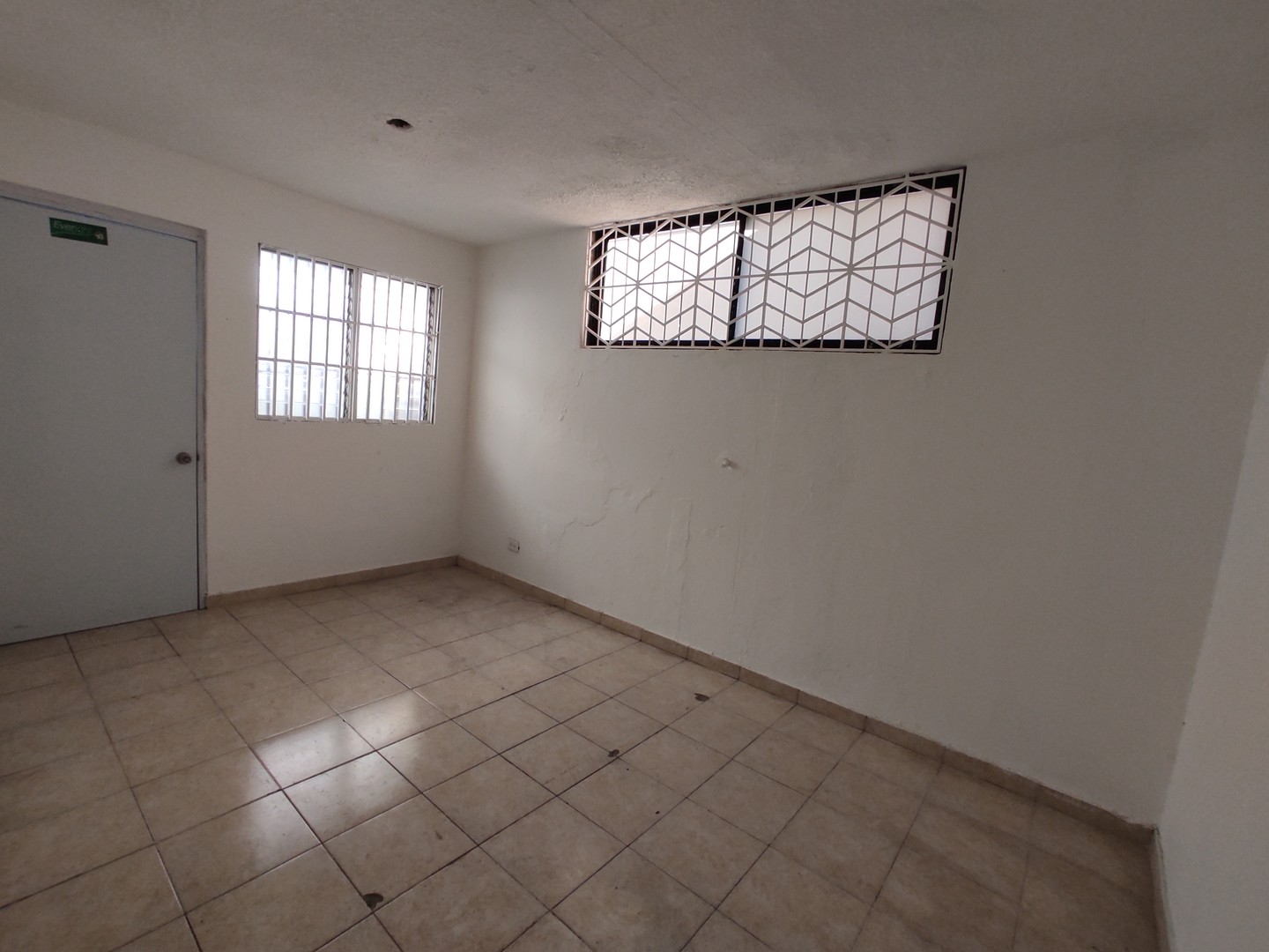 casas - Venta de Casa para Inversión en el Millon  5