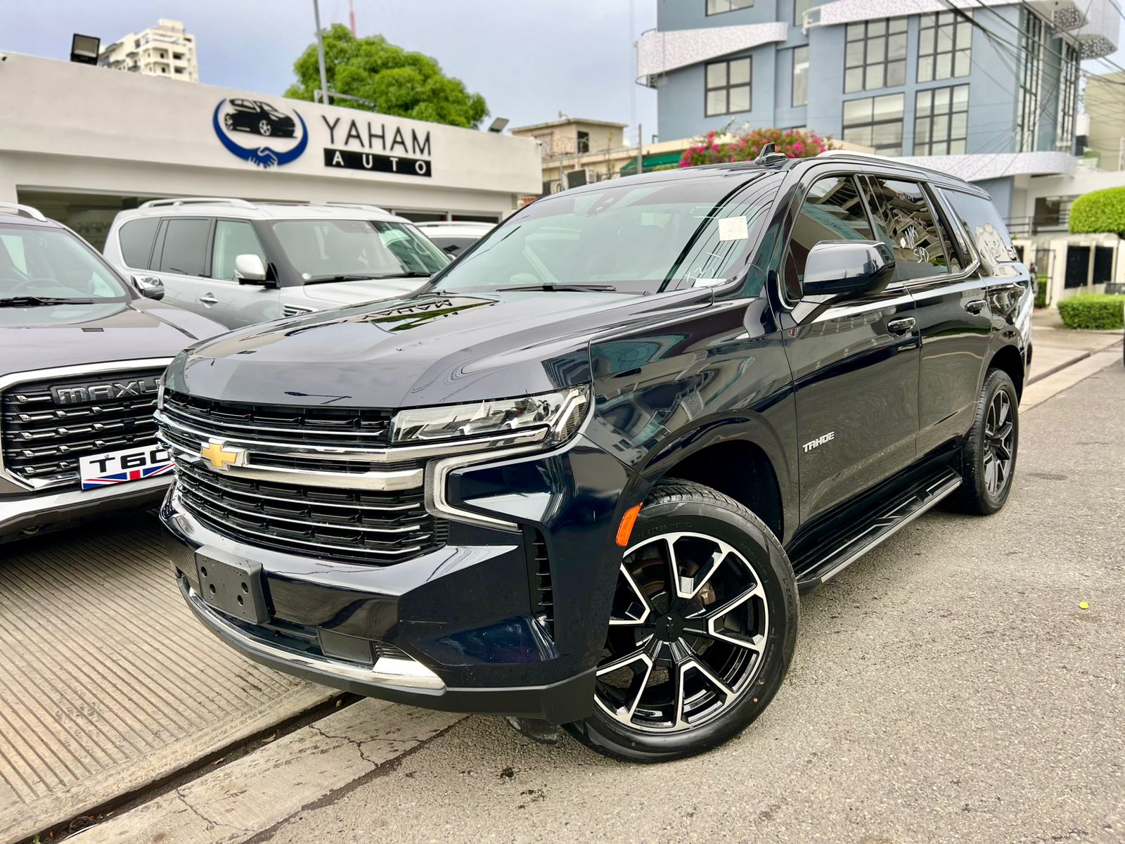 jeepetas y camionetas - Chevrolet Tahoe LT 2021