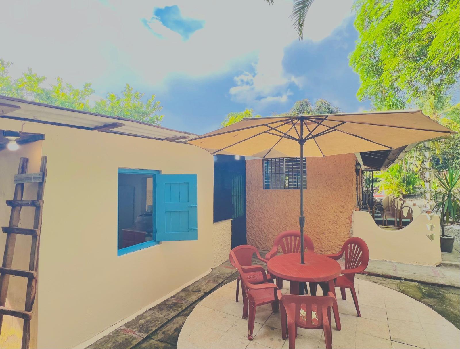 casas vacacionales y villas - Vendo villa campestre en don juan monte plata  2