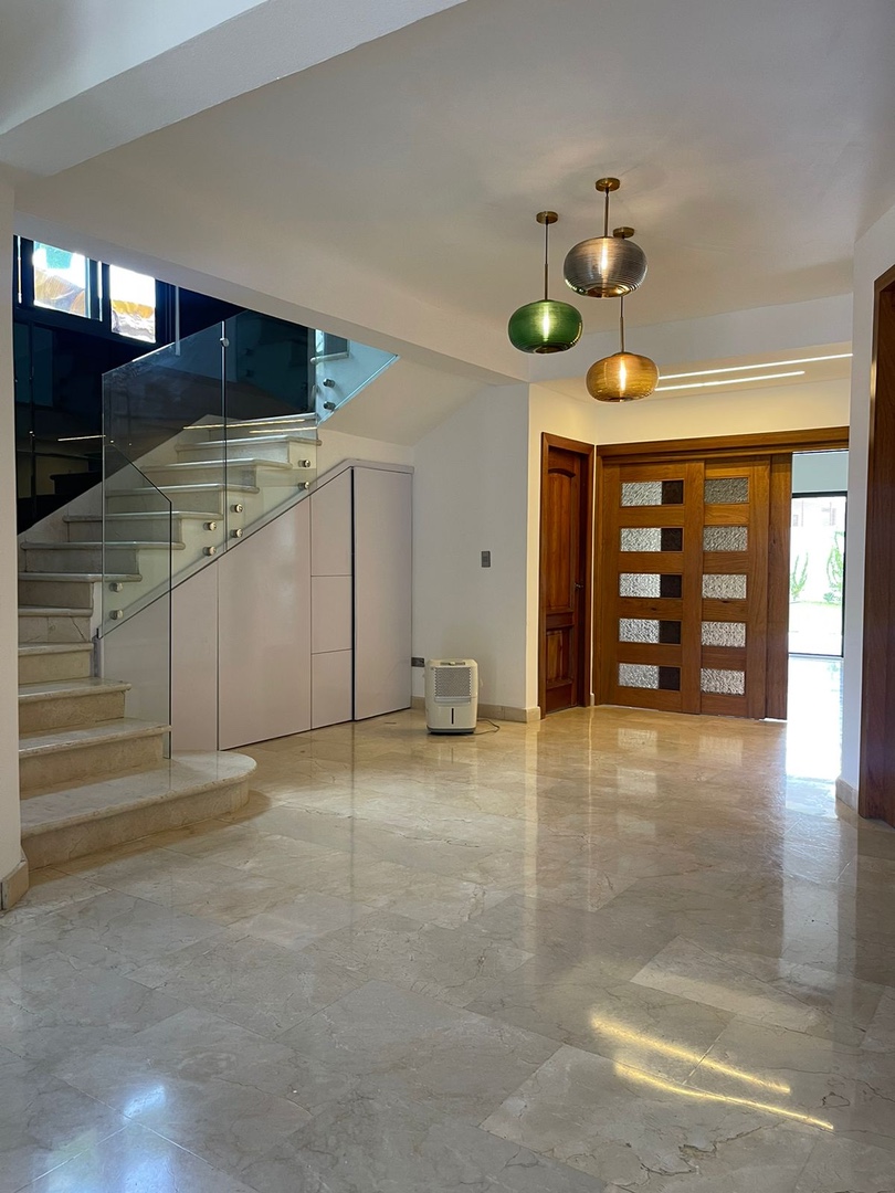 casas -  casa amplia en arroyo hondo lll 0