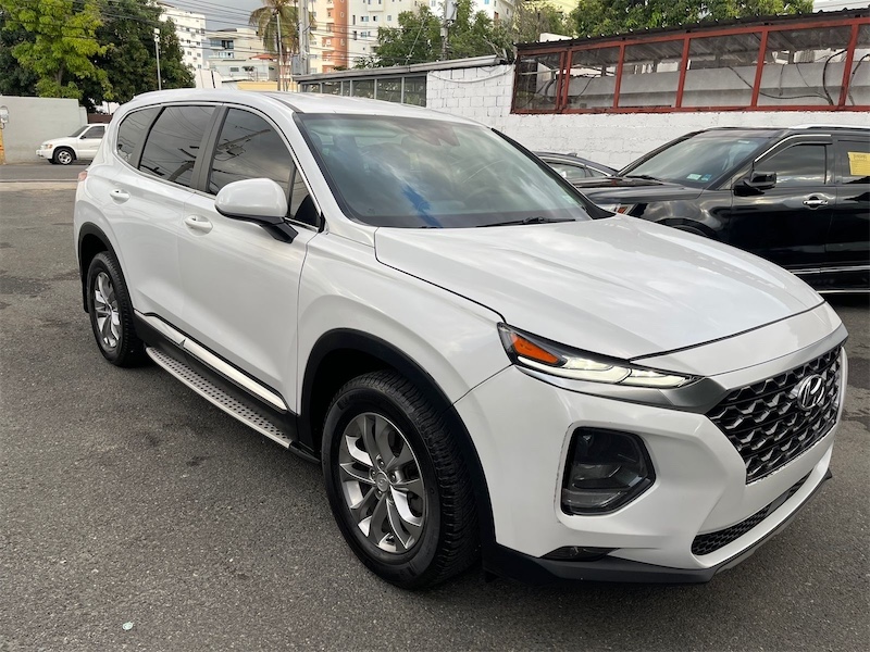 jeepetas y camionetas - Hyundai Santa Fe SE 2019