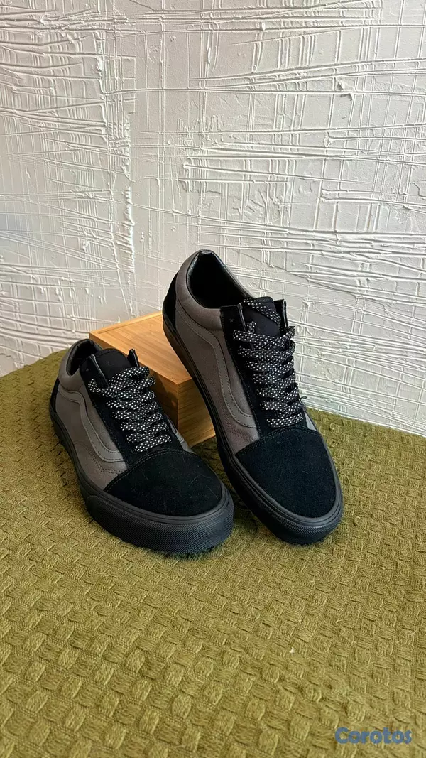 zapatos para hombre - Tenis Vans, Zapato Kickers, Botas Loblan 1