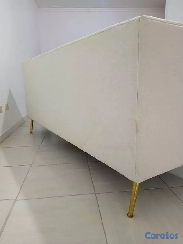 muebles y colchones - Sofá moderno 2 plazas beige con patas doradas – RD 2