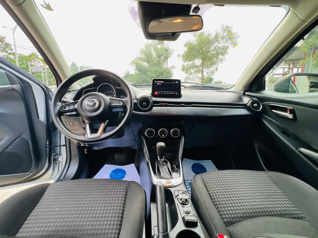 carros - Mazda Demio 2019
 6