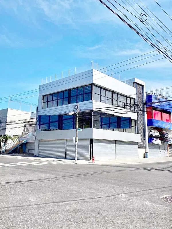 oficinas y locales comerciales - Local céntrico en arroyo hondo viejo 2