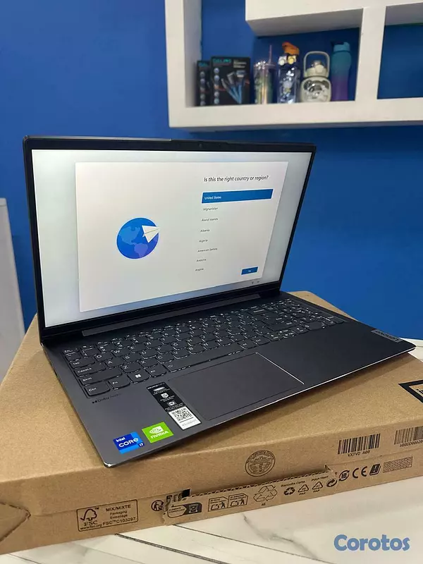 computadoras y laptops - Laptop Lenovo Ideapad 5 core i7 12th + NVIDIA Gefo 4