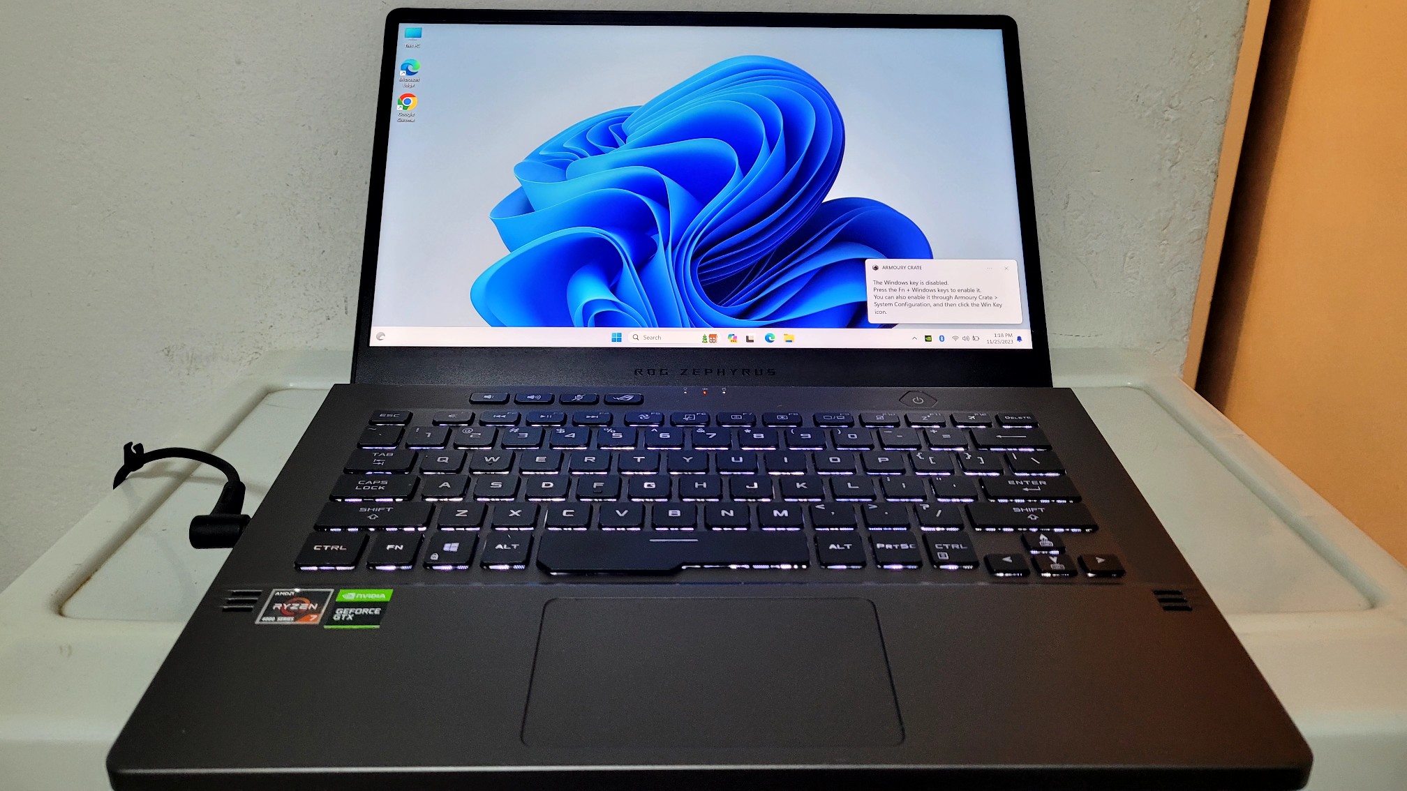 computadoras y laptops - Asus Zephyrus G4 14 Pulg Ryzen 7 Ram 16gb ddr4 Disco 512gb Nvidea Gtx 1650 4GB 0
