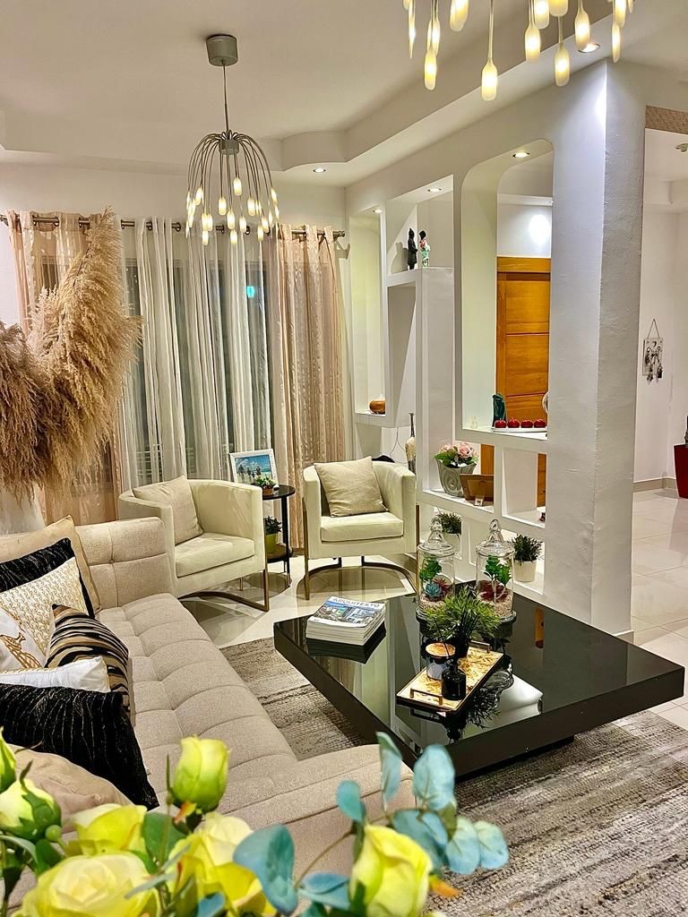 casas - CASA DE VENTA EN LUGAR EXCLUSIVO , SANTIAGO 

🛏️ 3 habitaciones, 5 baños 

💦 P 3