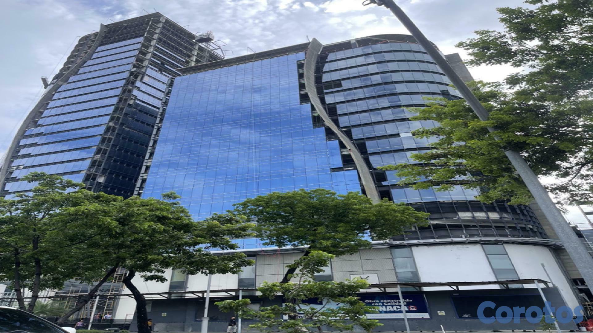 oficinas y locales comerciales - VENTA oficinas WTC World Trade Center Blue Mall Piantini Santo Domingo 3