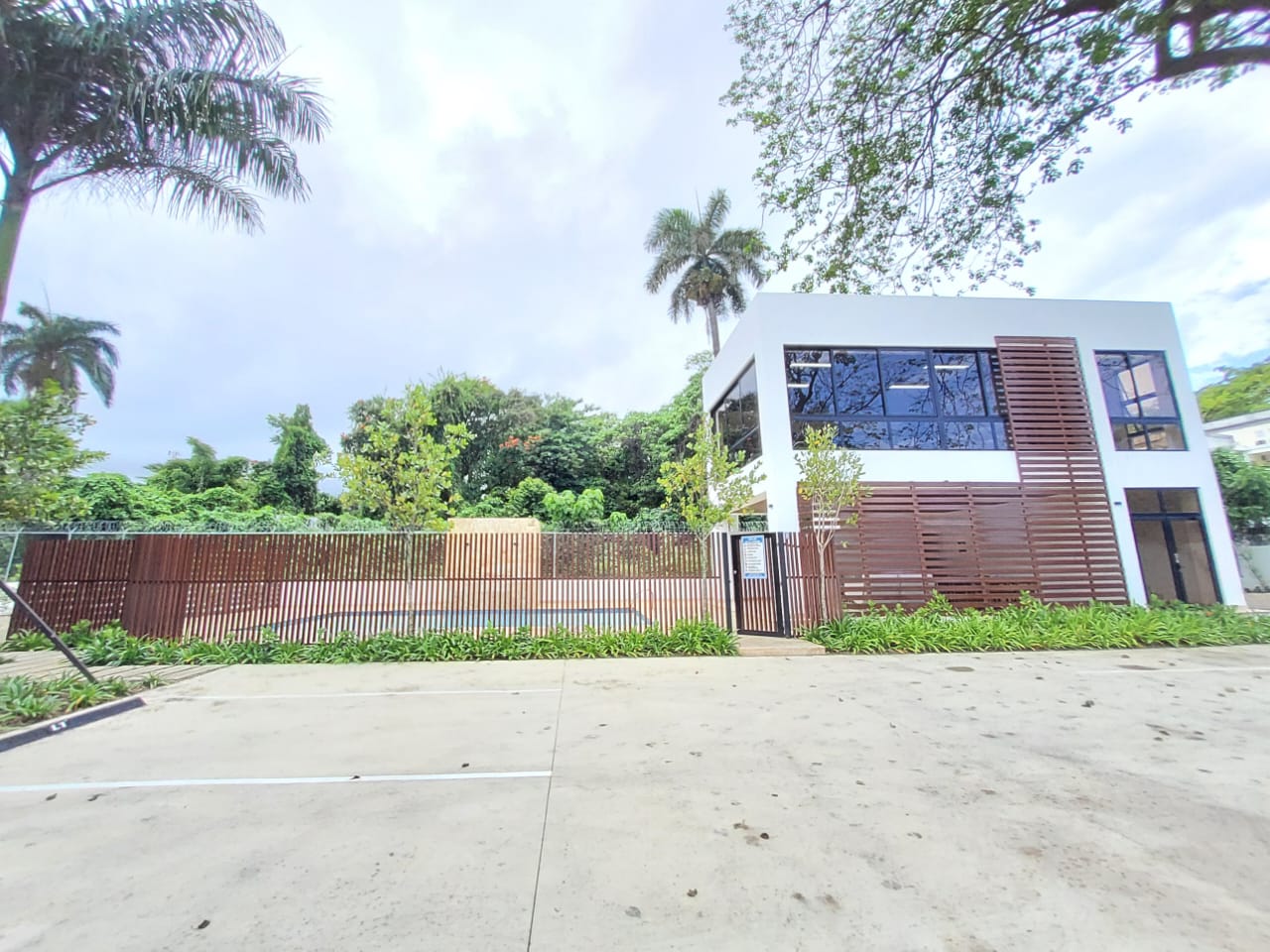 penthouses -  Beachfront 2-Level Penthouse | 4BR | Ocean View  4