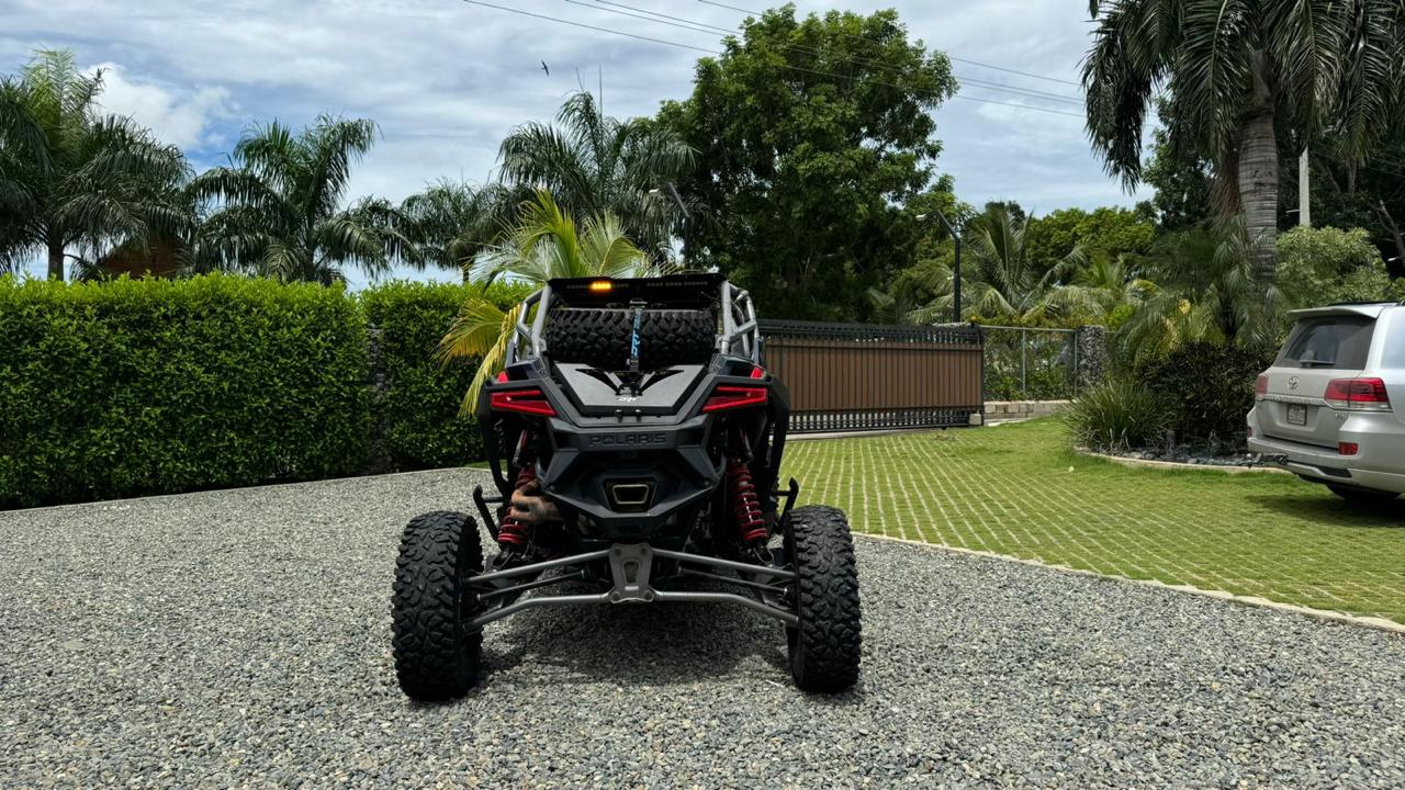 motores y pasolas - Polaris RZR Pro R 2022 6