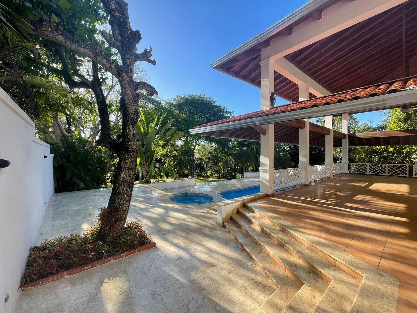 casas - Hermosa casa dúplex ubicada en residencial cerrado 1