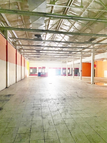 oficinas y locales comerciales - Local en sector altamente comercial 2