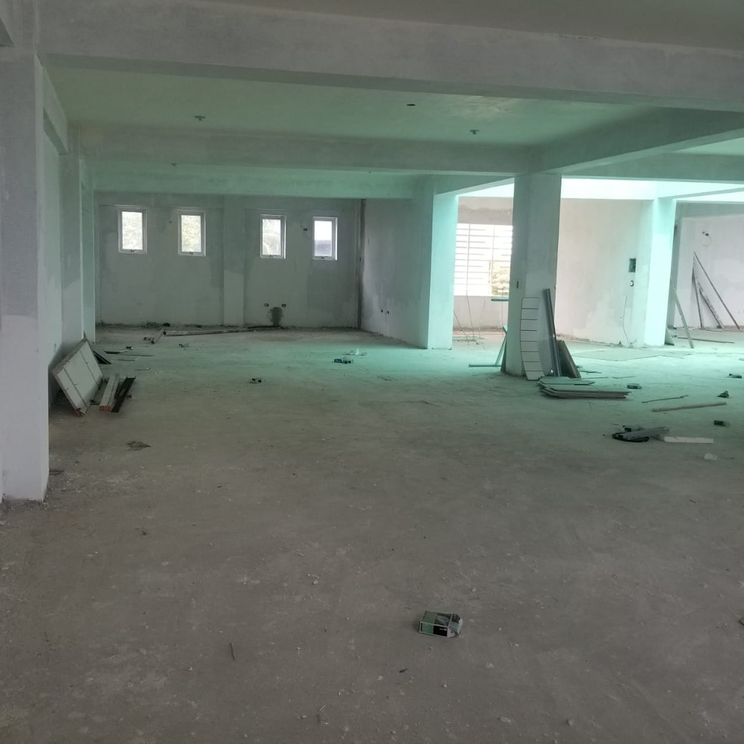 oficinas y locales comerciales - Alquiler de local comercial en excelente zona del Millon 1