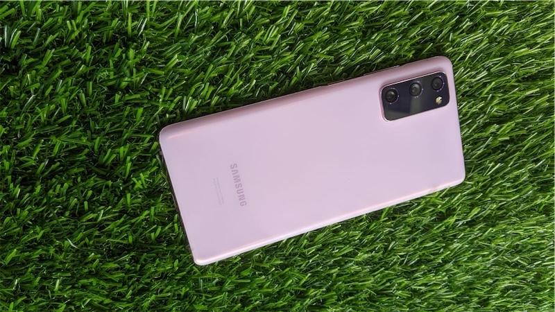celulares y tabletas - Samsung s20FE 5G 4