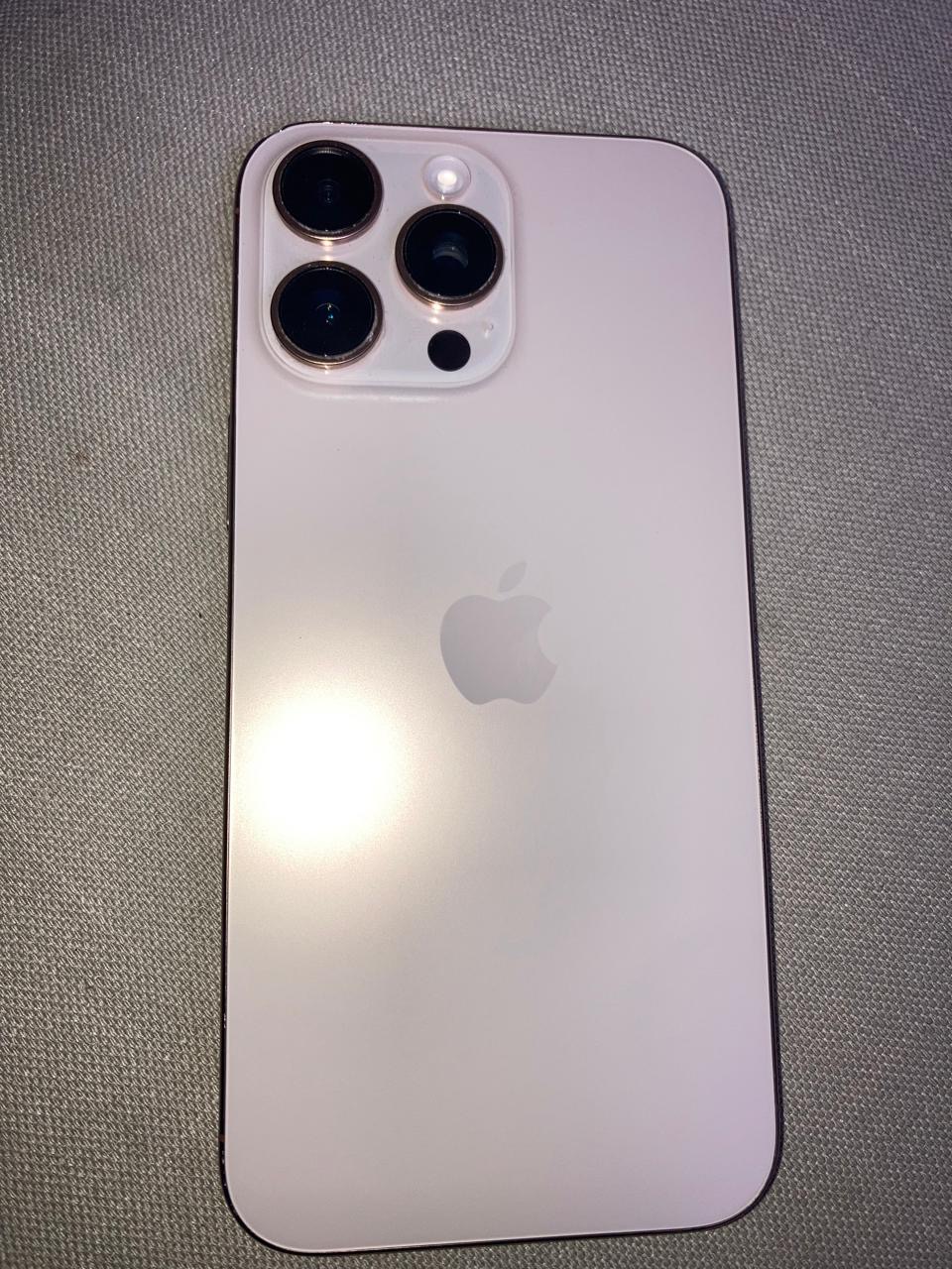celulares y tabletas - iPhone 16 Max Pro  4