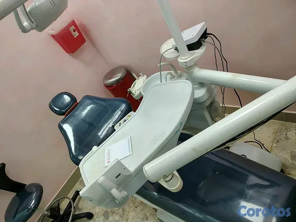 equipos profesionales - Sillon dental - Varios detalles  10