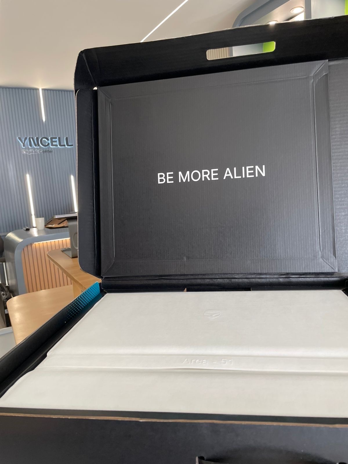 computadoras y laptops - LAPTOP ALIENWARE 18 ÁREA 51 ULTRA 9RTX5080 - $190,000 2