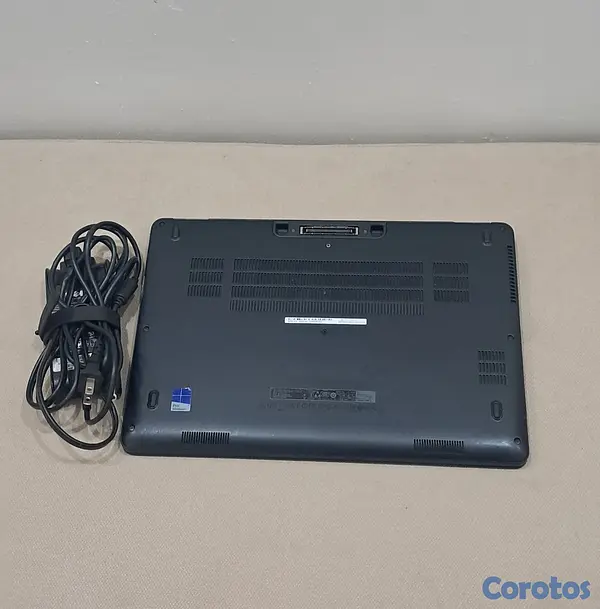 computadoras y laptops - Laptop Dell i7 128GB SSD M.2 8GB DDR4 4