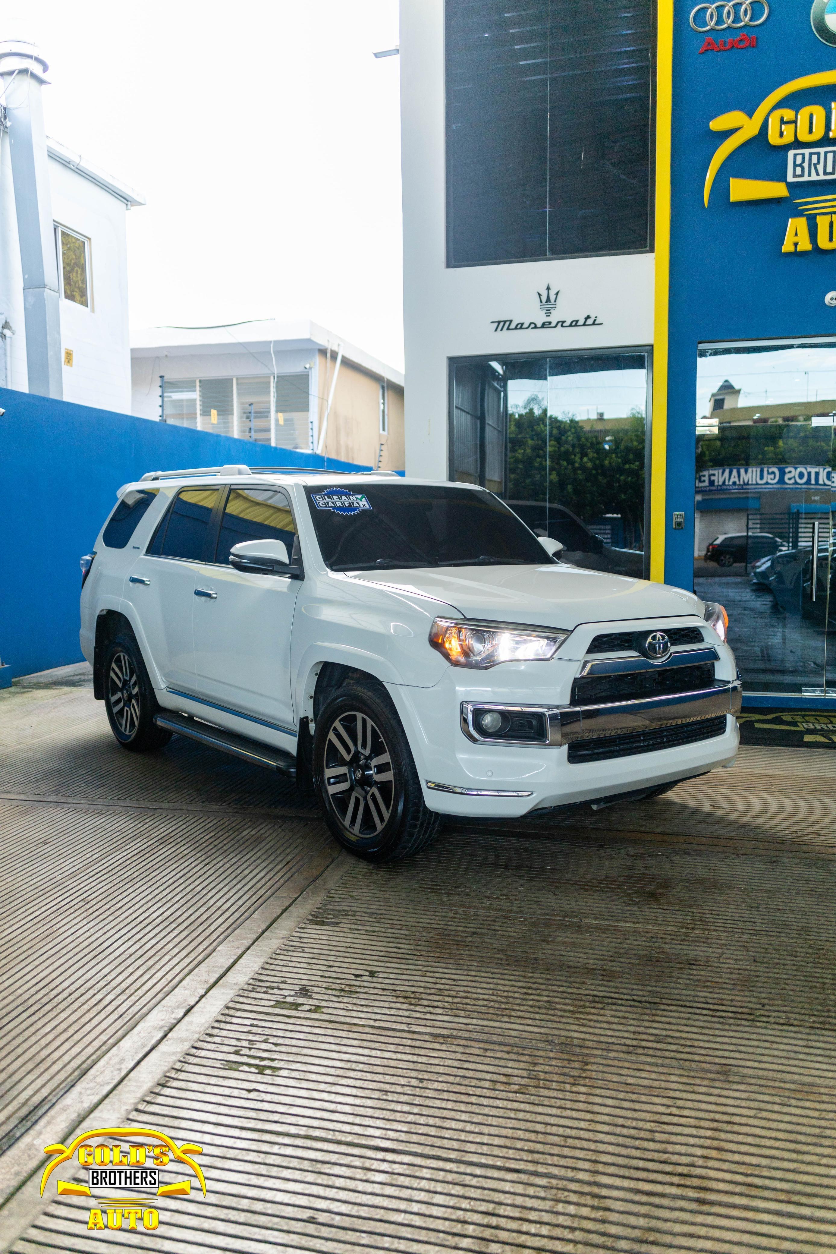 jeepetas y camionetas - Toyota 4runner LIMITED 4x4 2016 Clean Carfax