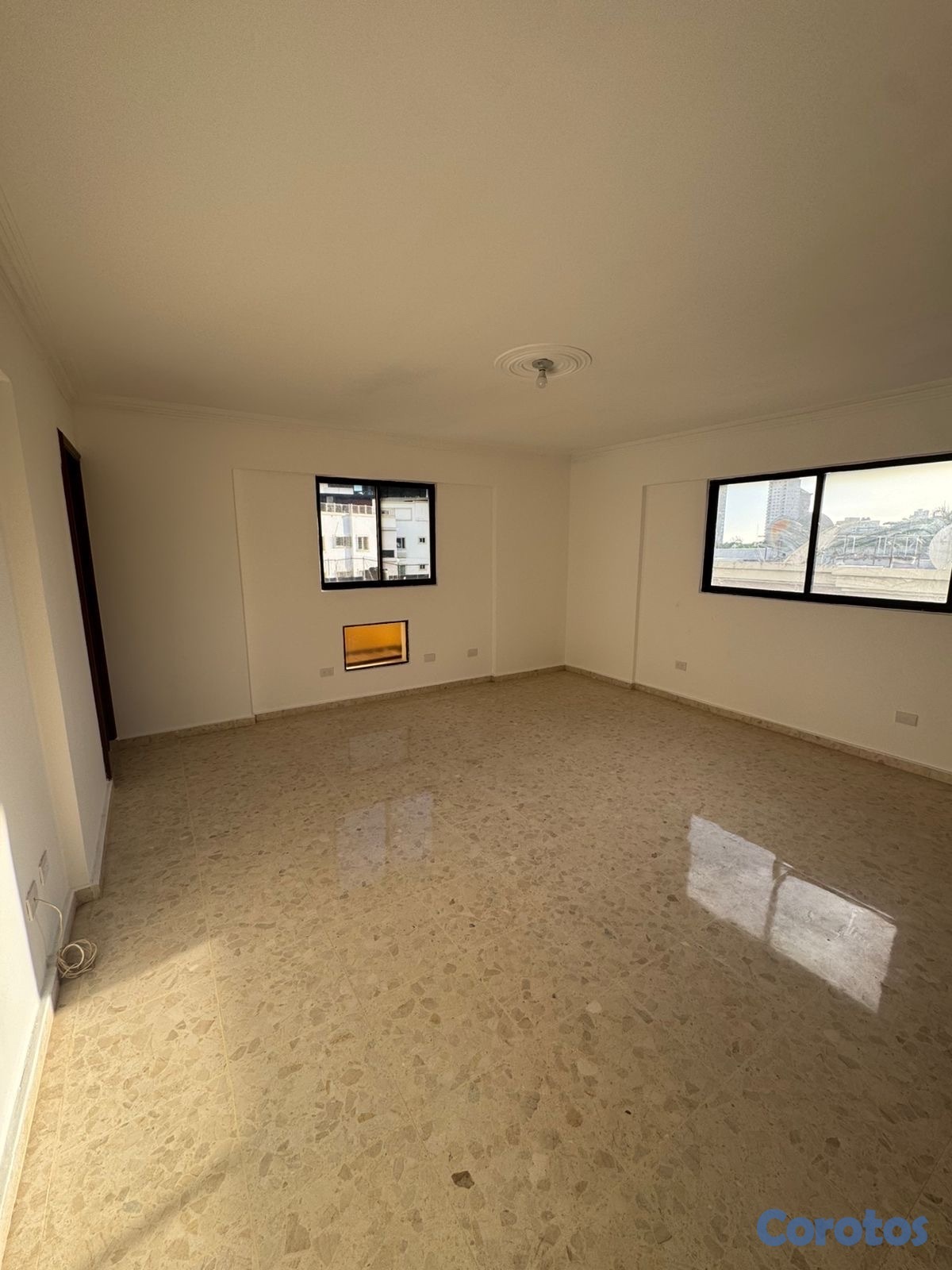 apartamentos - alquiló piso los cacicazgos tres ha con su baños dos parqueos tech balcón estar  5