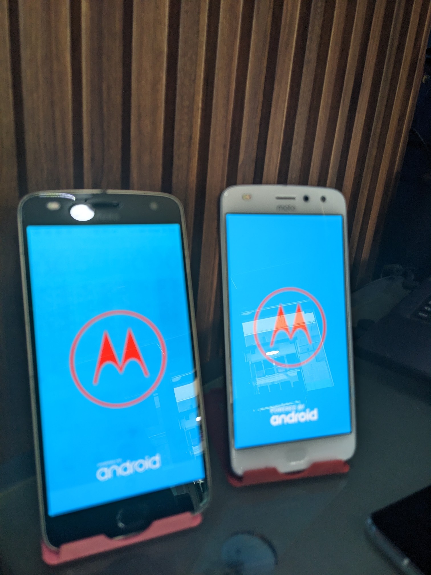 celulares y tabletas - Motorola Moto z2 play 7