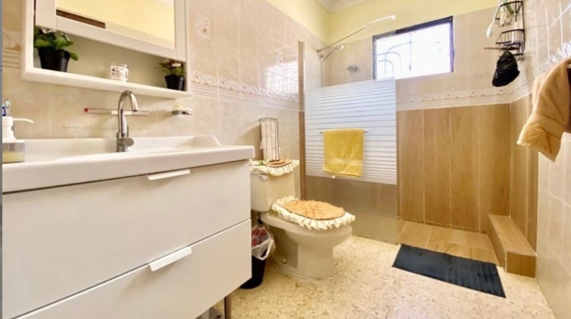 casas - VENDO CASA! En Sol Naciente, zona oriental. Santo Domingo este  7