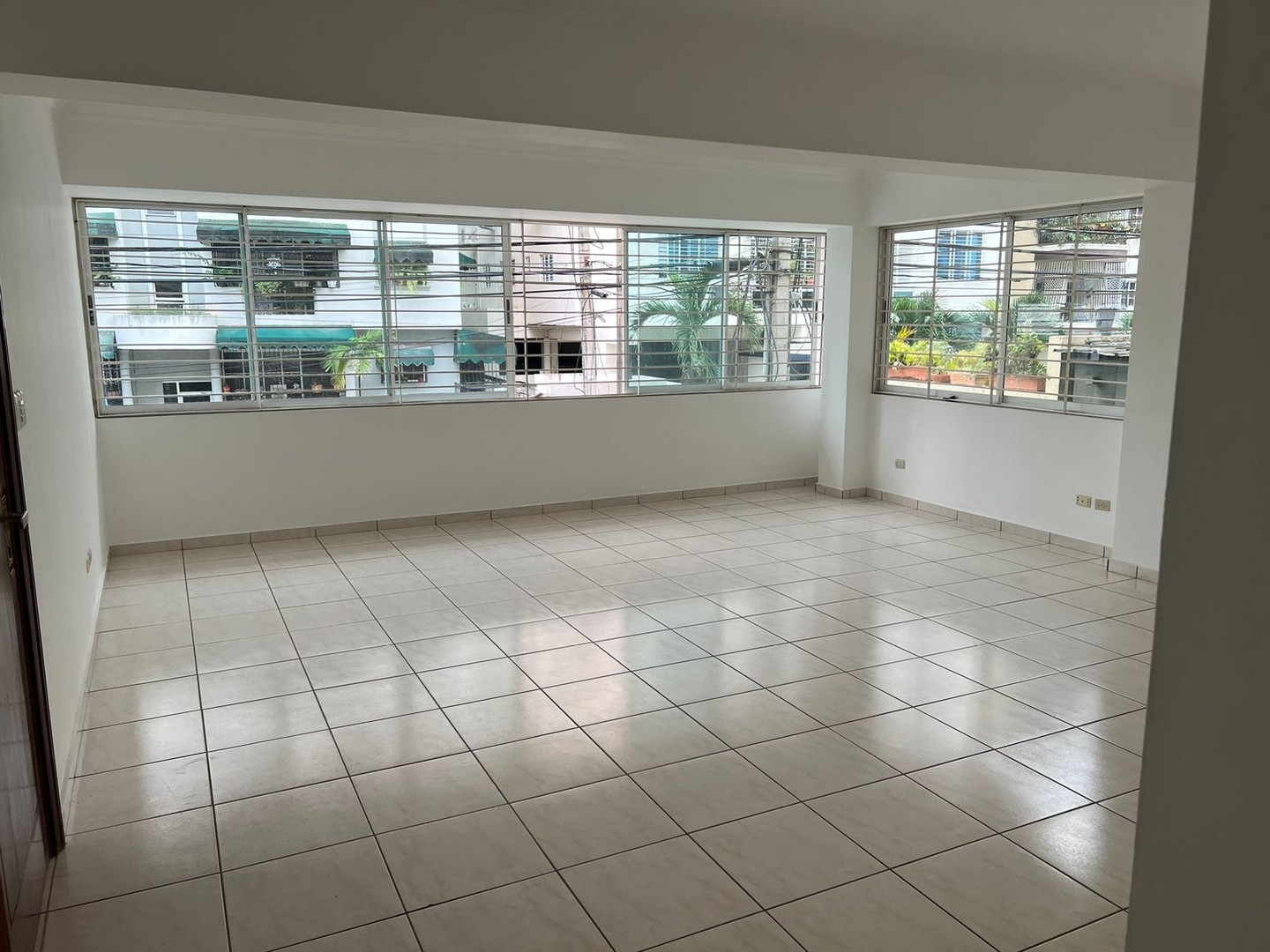 apartamentos - Apartamento en venta en la Urb. Real, cerca Mirador Sur y cacicazgos 