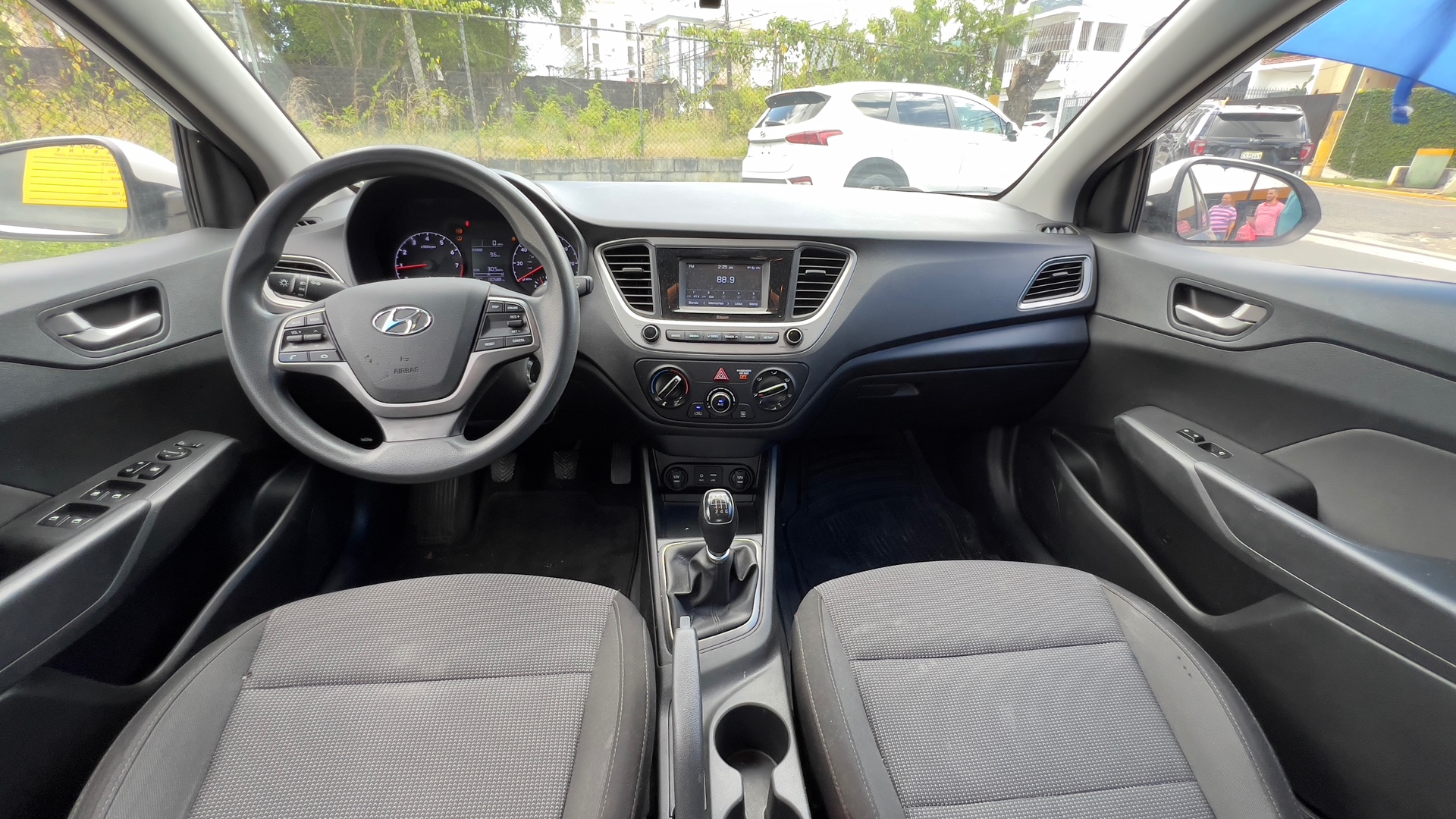 carros - Hyundai Accent 2018 ( MECANICO ) 5