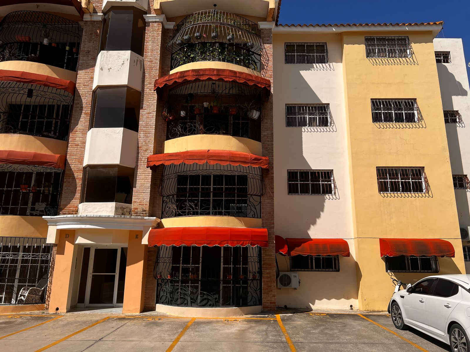 apartamentos - APARTAMENTO EN VENTA, LOS RIELES. 0