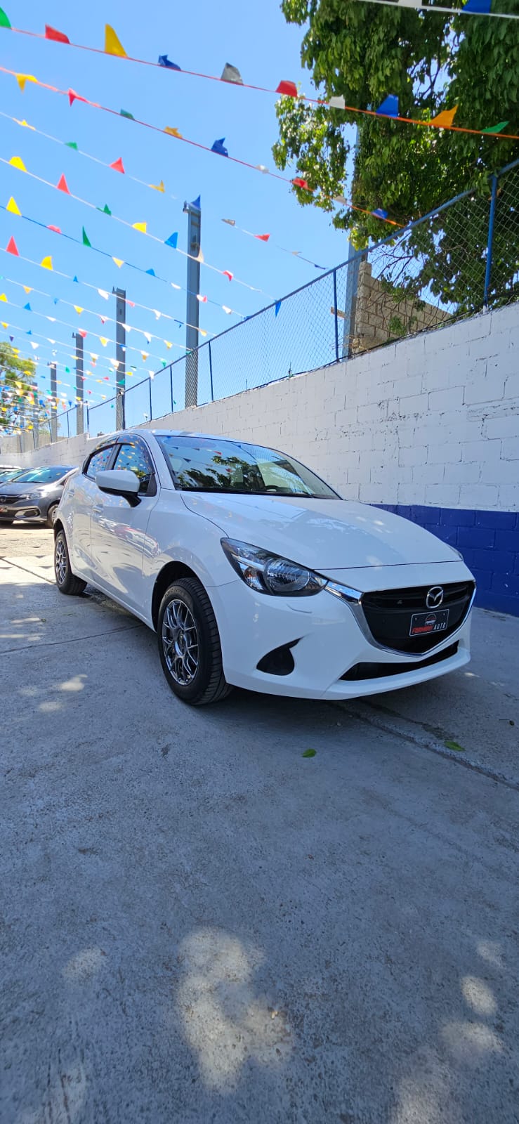 carros - MAZDA DEMIO 0