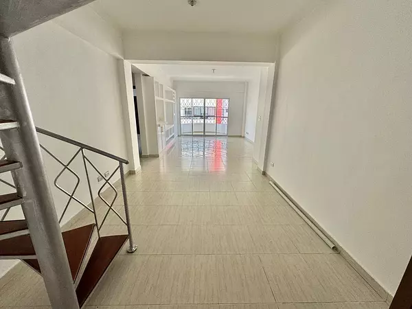 apartamentos - Apartamento Tipo PH En Alquiler – Mirador Sur 3