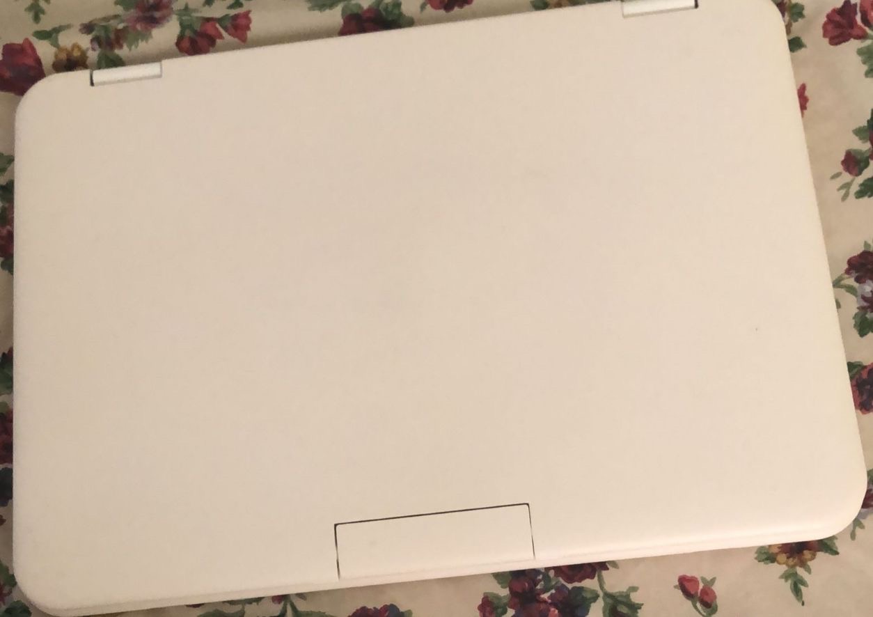 computadoras y laptops - Ordenador portátil Intel Celeron  1