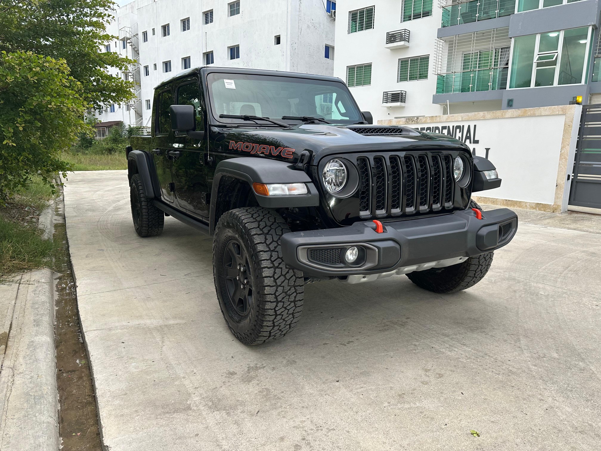 jeepetas y camionetas - Jeep gladiator mojave 2022 8