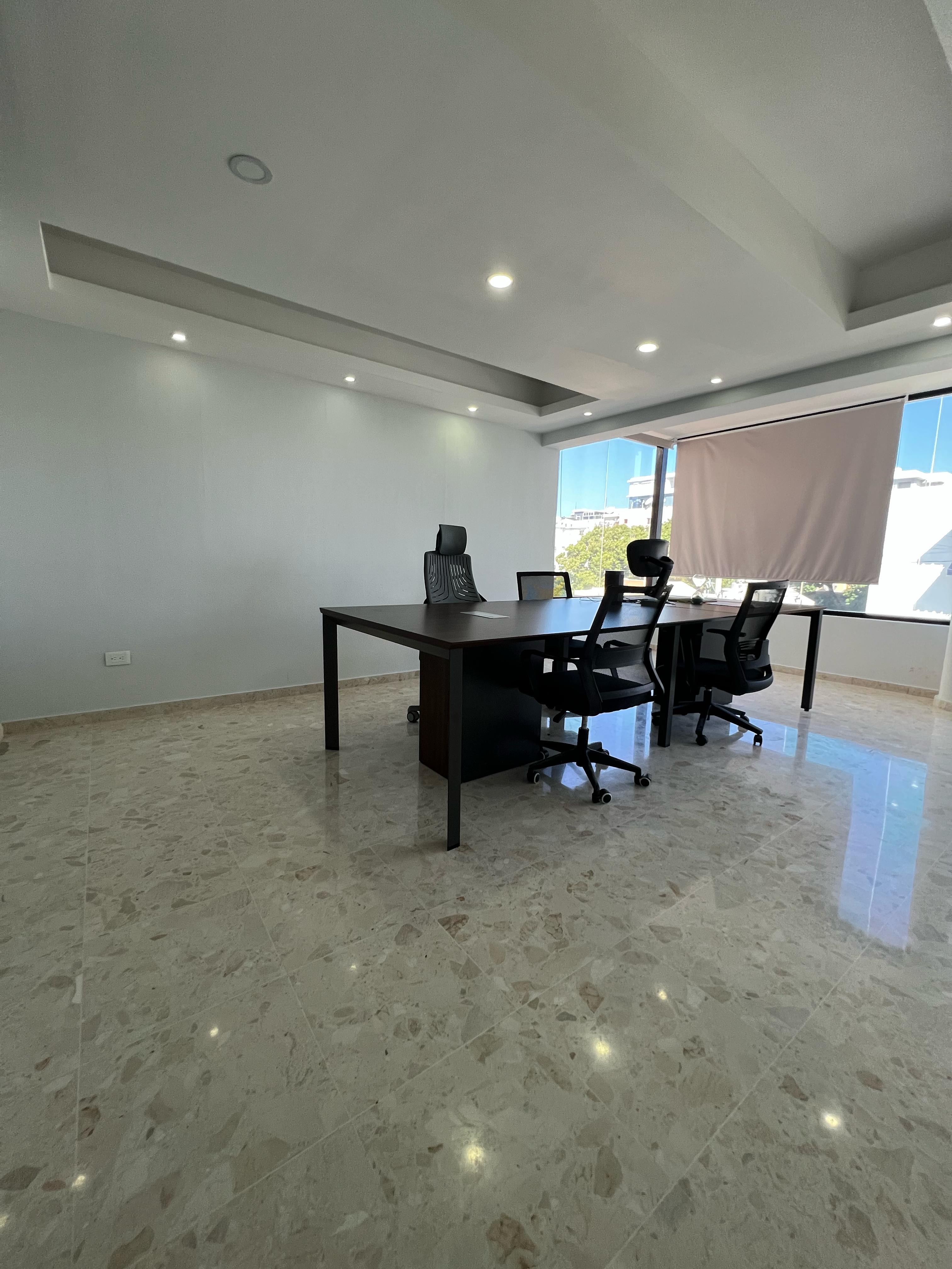 oficinas y locales comerciales - alquilo local comercial en El Millón 
Santo Domingo 