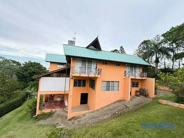 casas vacacionales y villas - Casa En Venta Jarabacoa 3