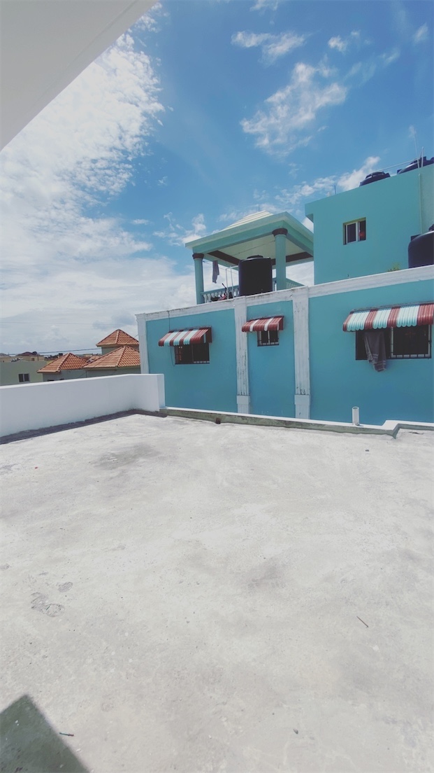 casas - Venta de casa de 2 niveles en la autopista de san Isidro 4Hab marquesina doble 1